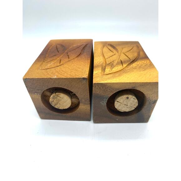 Vintage Wood Mid Century Modern Salt And Pepper Shakers  Wood Rustic
Leaf design - Picture 2 of 6